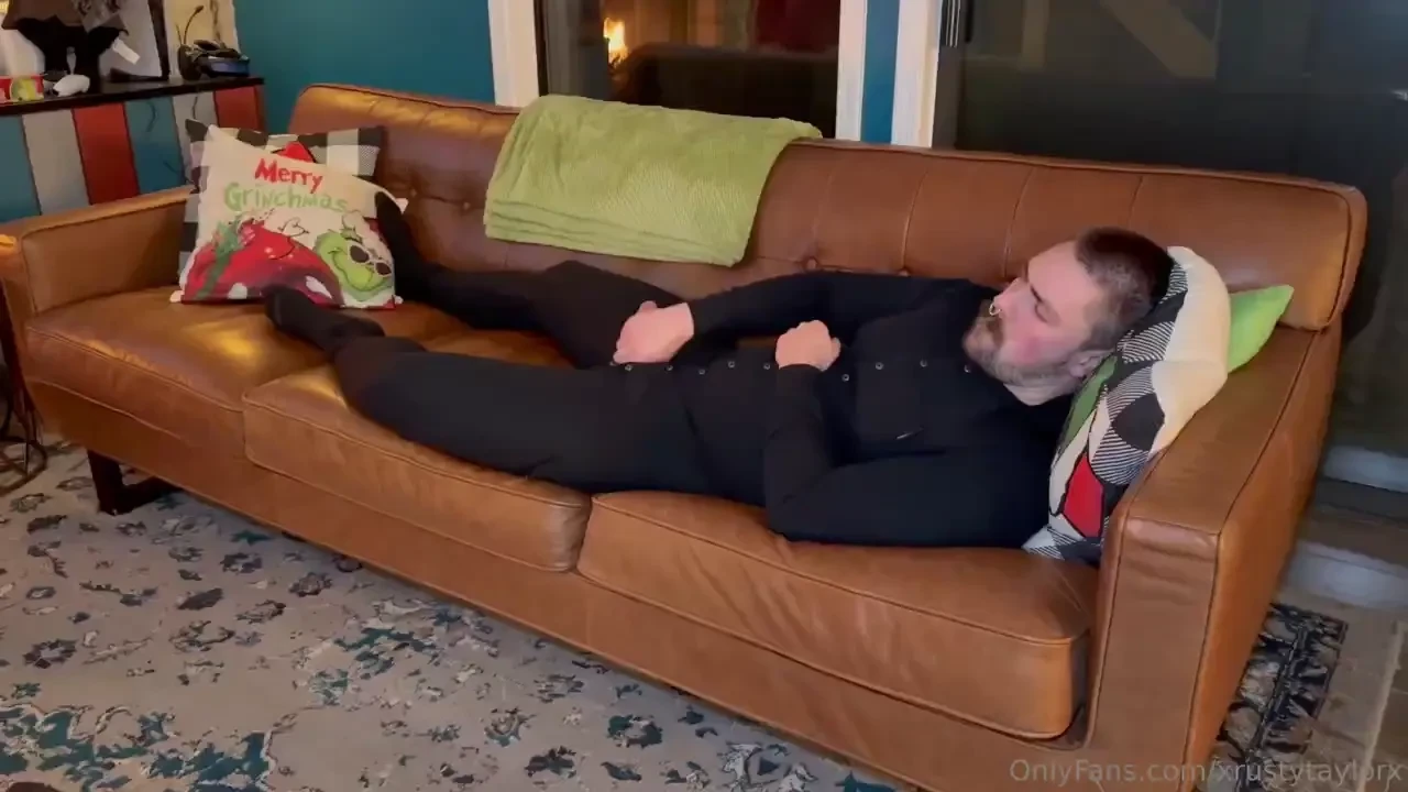 Up on the rooftop reindeer paws have you ever wanted to fuck santa 