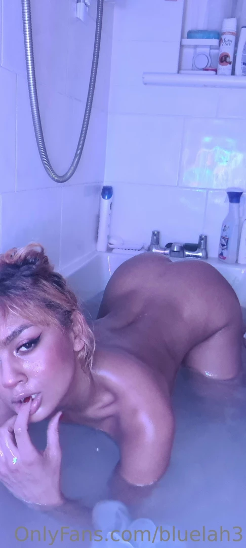 Treating myself to a hot soak tonight what about you xxx 