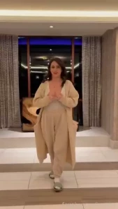 Public flashing only my friends can watch the rest fyp petite young