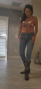 I love when i can put on jeans and a pair of boots as the weather part 1