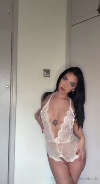 Am i your fave cute petite essex girl 