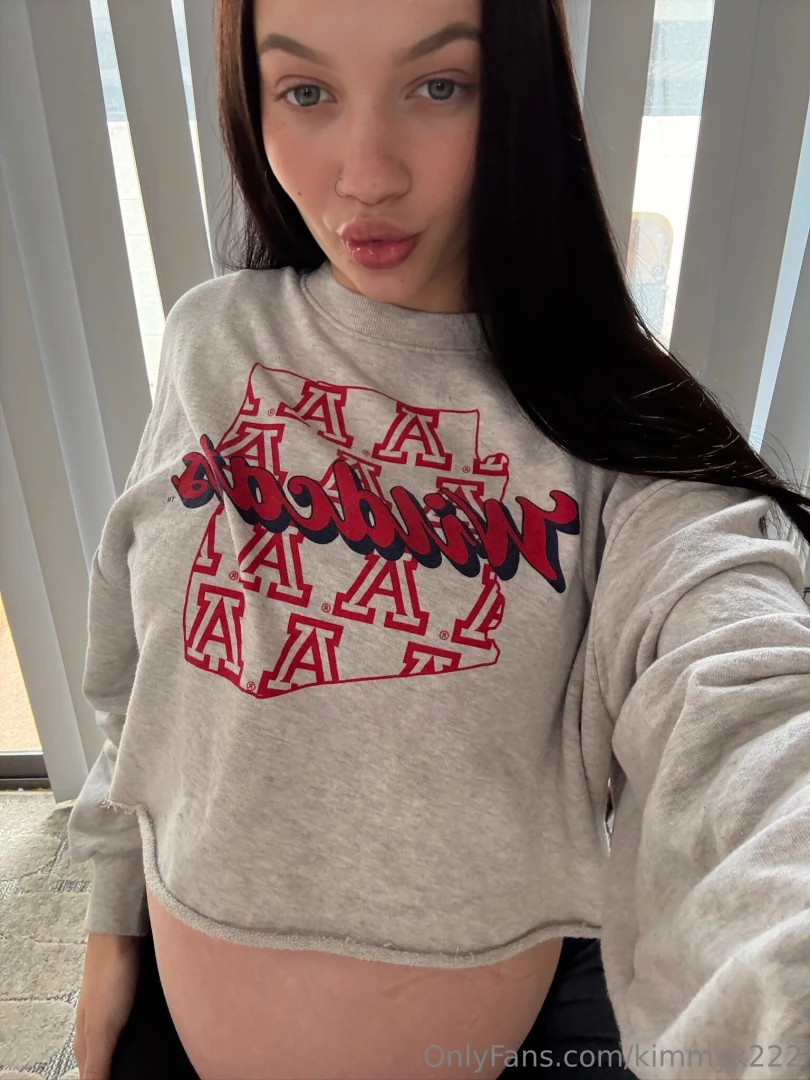 Surprise livestream tonight at 7pm pst let s have some funnn who s 