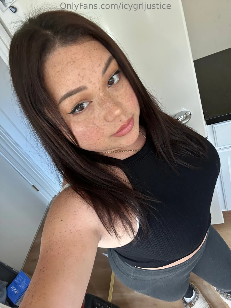 If you see this this is your sign to dm me and cum play with me 