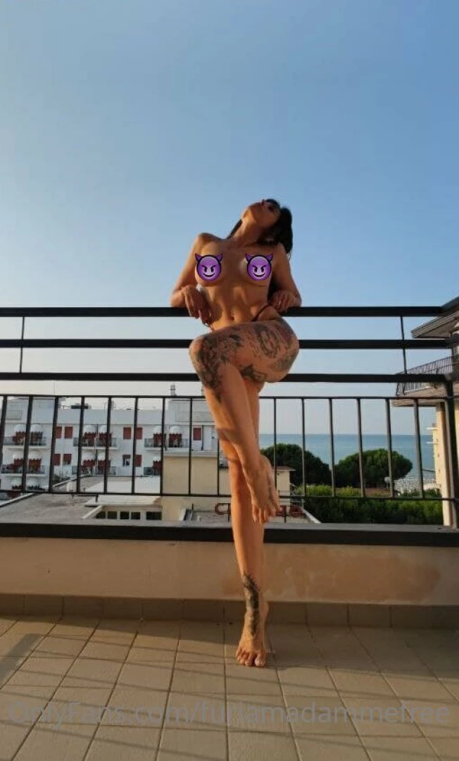 Desbloquea para verla sin estos emojis 