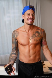 I ll wait for you in my private chat there s news