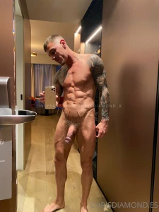 Do you want to see it hard right now send me a dm