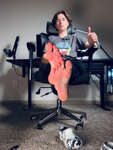 I d love to see you suck my boyfeet clean part 14