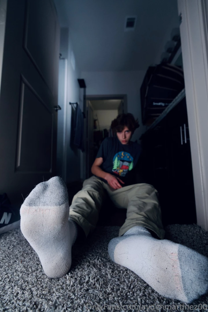 Taking perfect boy-feet to a whole new level who loves it when i strip part 18 