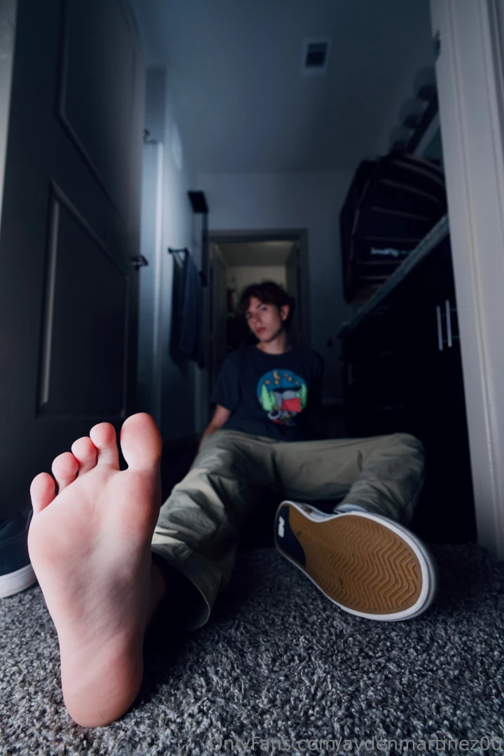 Taking perfect boy-feet to a whole new level who loves it when i strip 