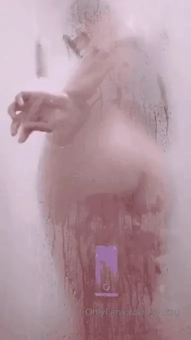 So i have a longer vid from my shower the other night but i m still 