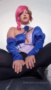 I made another glitch inspired video in alisa this time taking