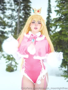 Bring back the snow its been too hot