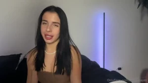 I am soooo stressed out baby can you help me relieve some of my stress