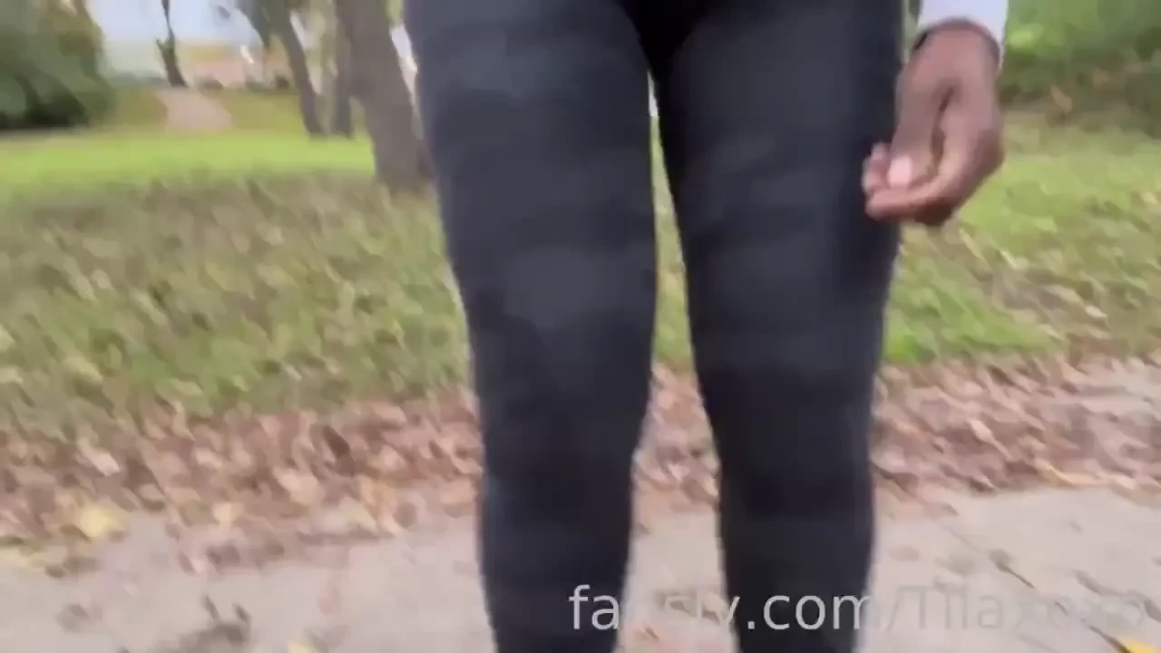 Full video is in your dms if you have your renews turned on pee public 