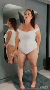 Smoking and kissing finger fucking me and making me squirt