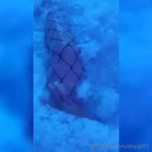 Sexy legs cosplay mikasaackerman cosplayer erotic naugthy cute snk