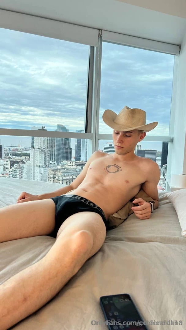 Goldendick18 is giving you a free month to see what he has inside for part 2 