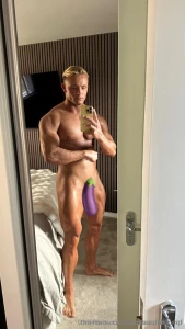 This guy is my new favourite jamiegammonof you need to give him a part 1