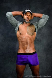 When i have some spare time i love to check out all the other men here part 2