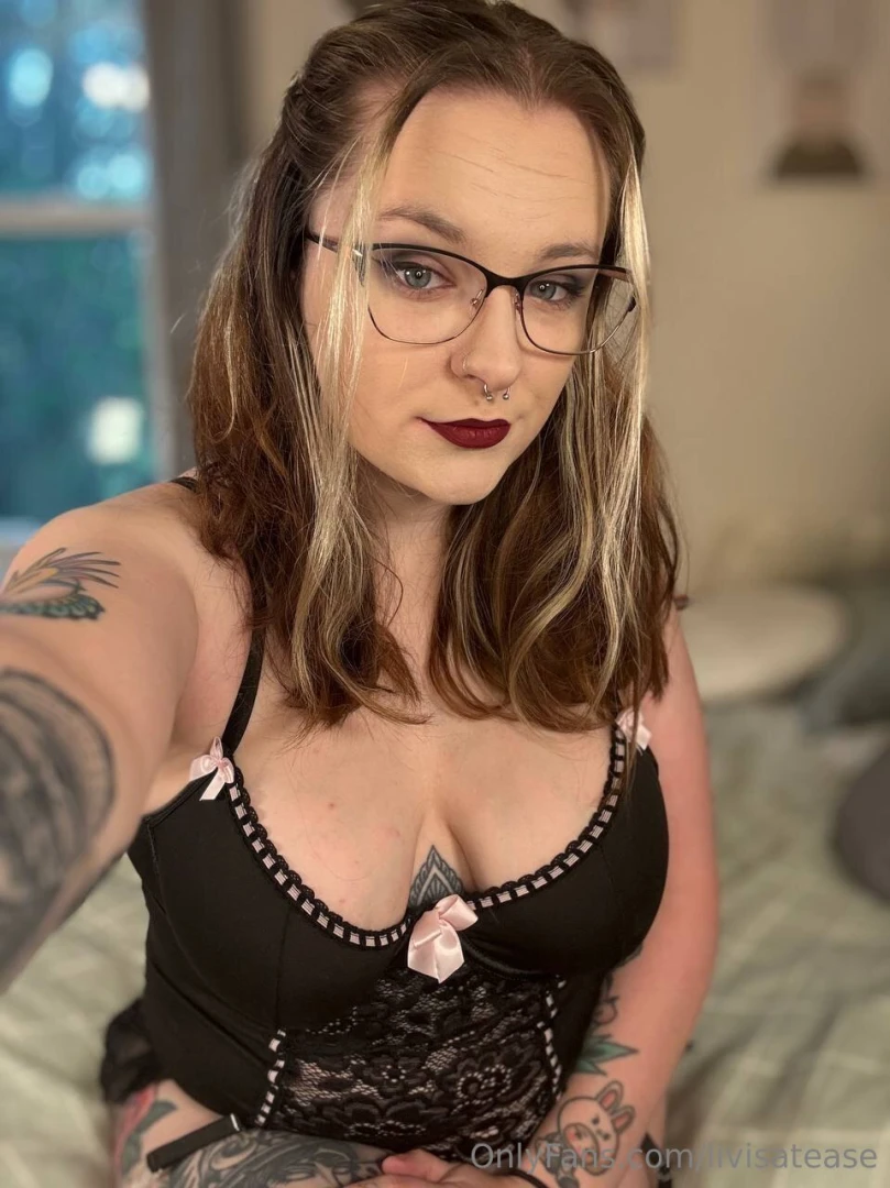 My throat was made for you to ruin 