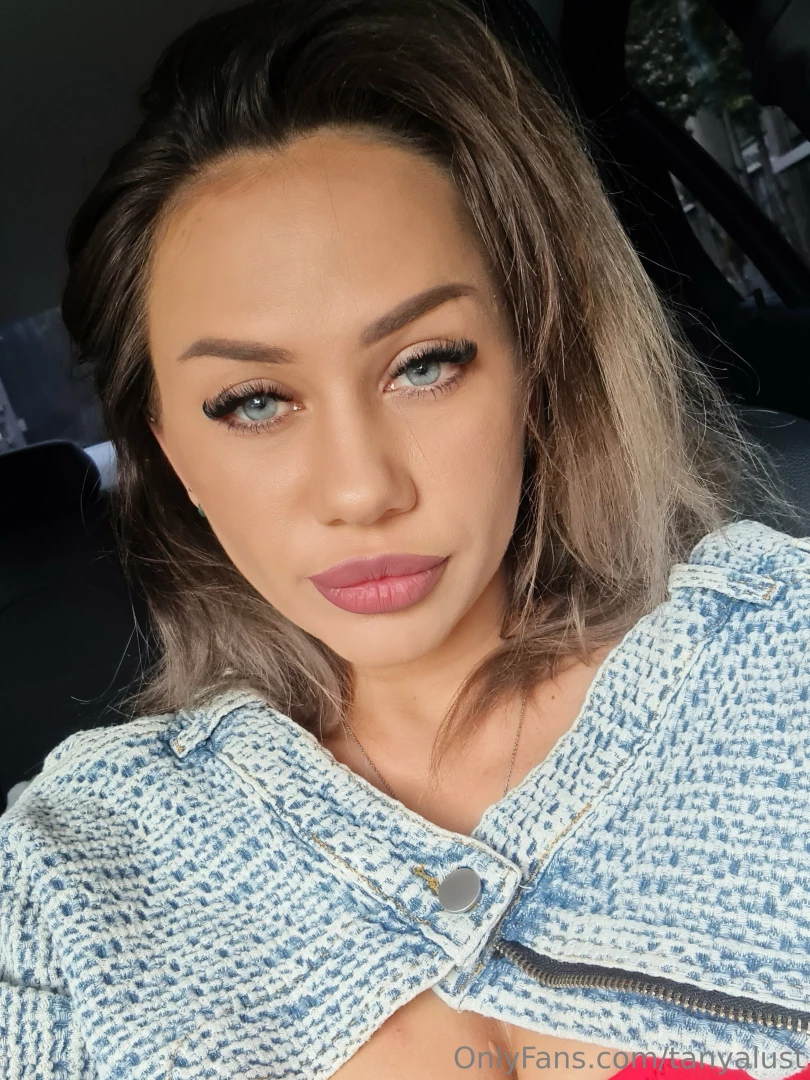 Subscribe now for daily doses of pure pleasure 