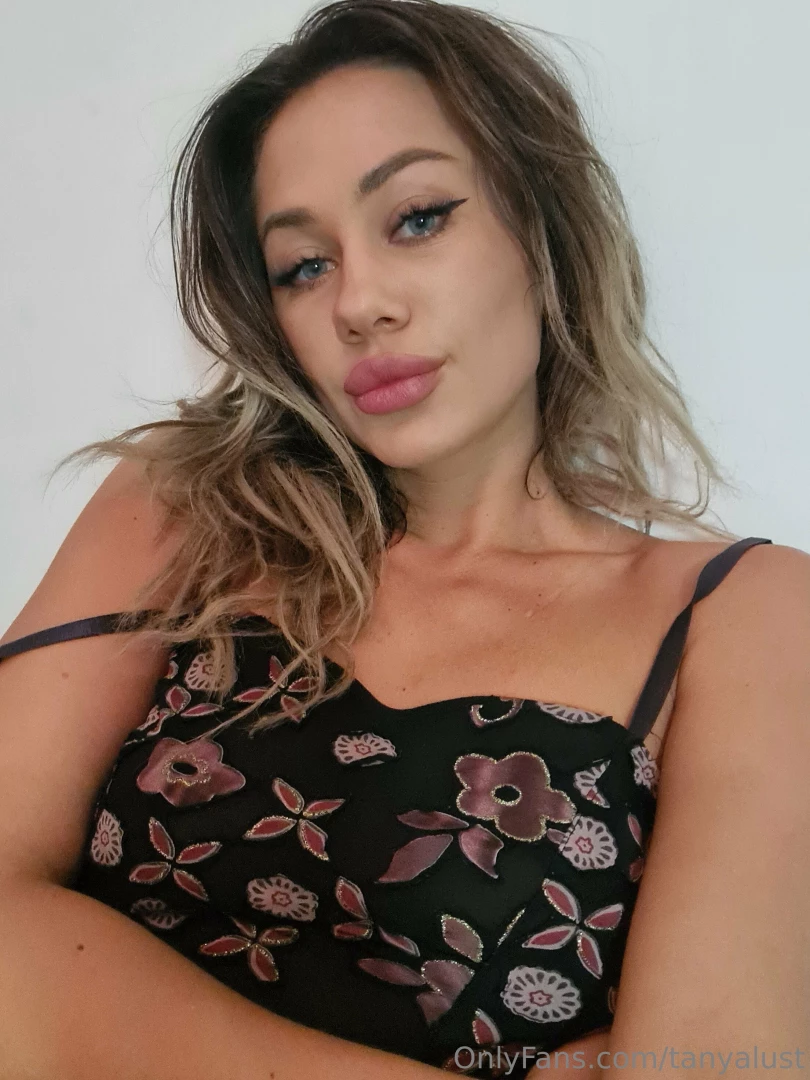 Join me for a steamy exclusive experience 