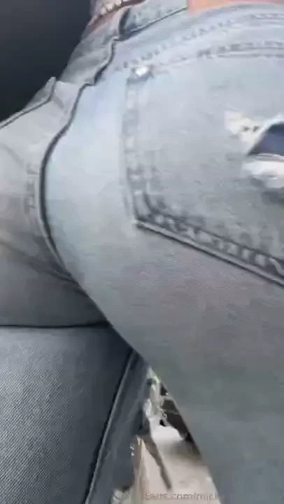 Do you like underboobs or do you prefer ass in jeans part 1 