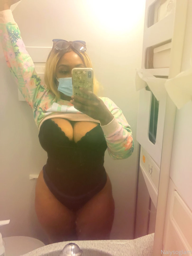 I was so fucking horny on the plane 