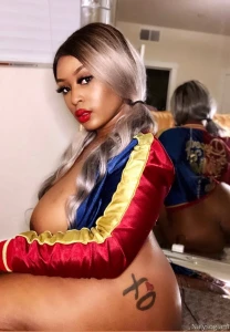 Harley quinn cosplay part 2