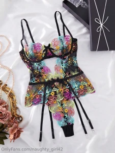 Amor i want to get this body you help me i will send a very special