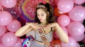 A fun little photo shoot i did for my birthday i hope you enjoy too i