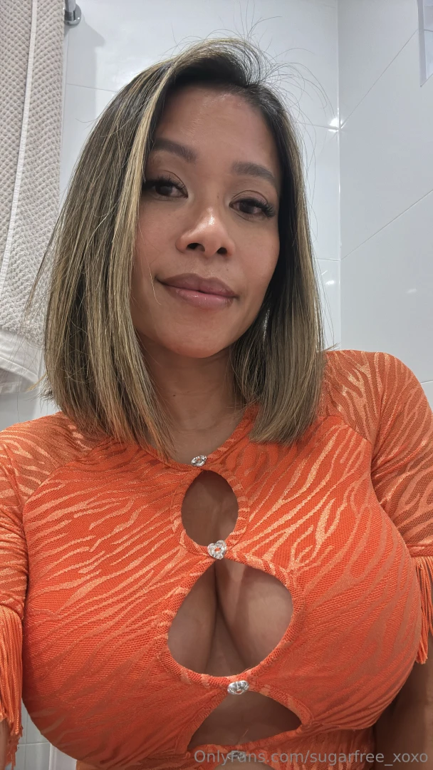 Live show tonight come have fun with me 