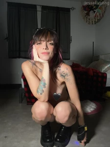 Momma is back sorry my wrist was really annoyed yesterday haha cant