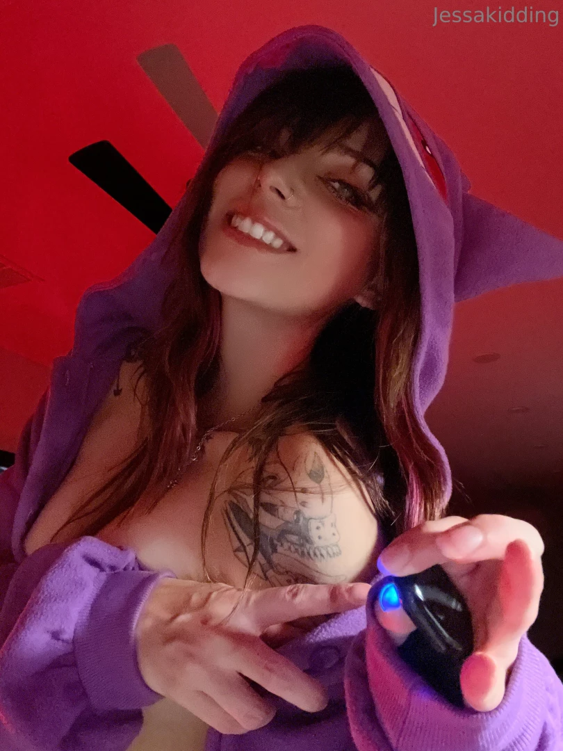 Looks like cosplay was the choice decided to move the stream to 