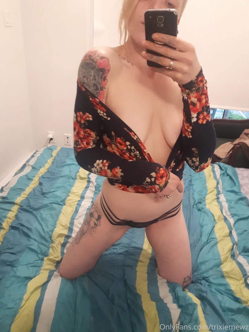 This shirt is sooo soft on my nips 