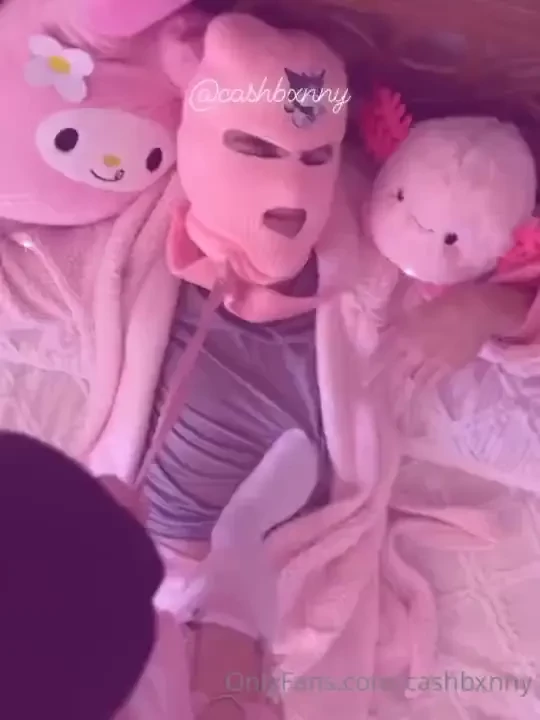 Whipped my slave into shape you wish this was you lol 