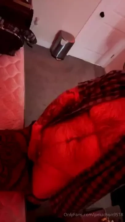 Como estan quetal va su dia alguien por aqui que quiera chuparme la part 3 