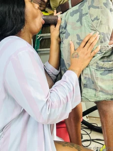 Yessss right here i feel something in my throat