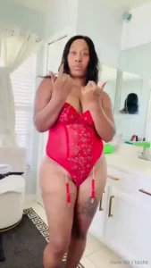 Look into my grey pretty eyes