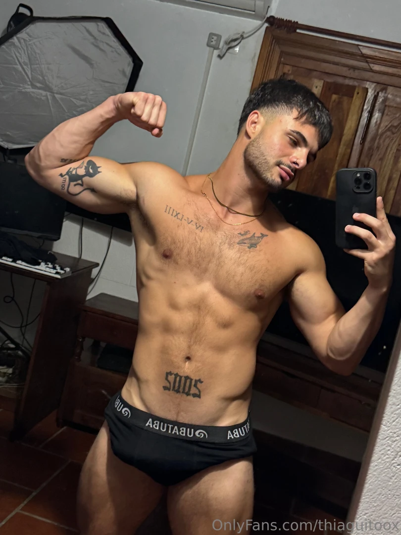 Daddy tell me what you like most about my body by leaving me a like 