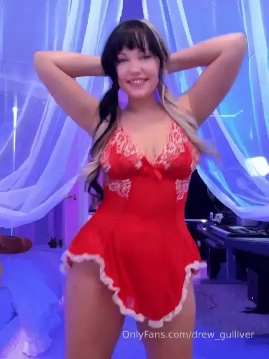 Which is your favorite 1 or 2 the way the bottom of this lingerie is part 1 