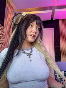 They looked at me first part 1