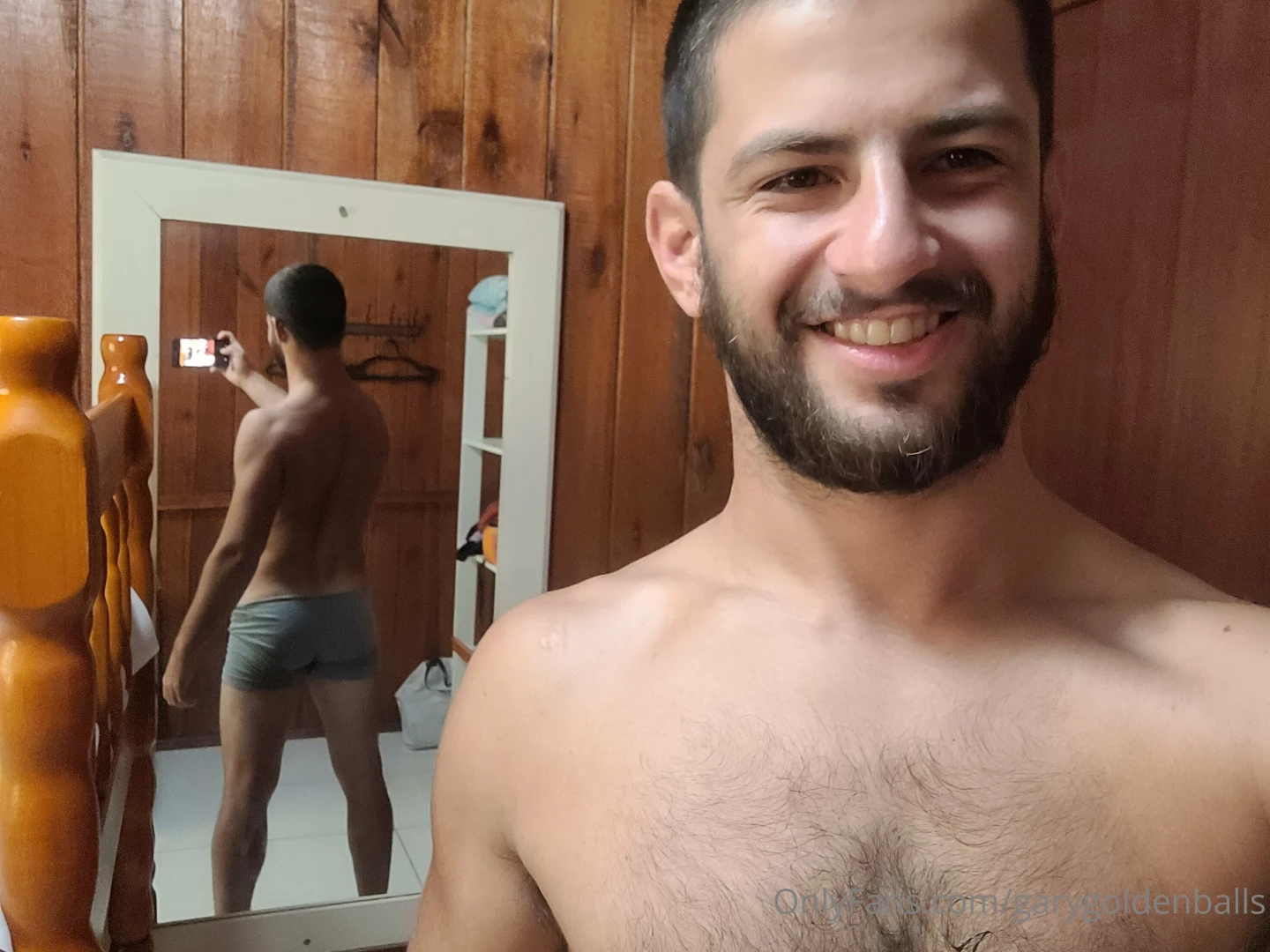 Your str8 bro posts this morning selfie on instagram asking if he part 1 