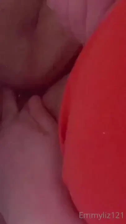 Fucking myself but gotta hold that fupa up 