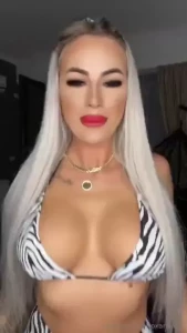 Full nud pe contul vip https onlyfans com roxanavipp