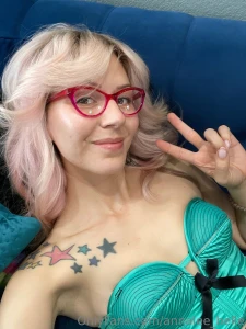 Hey there missed ya come say hi