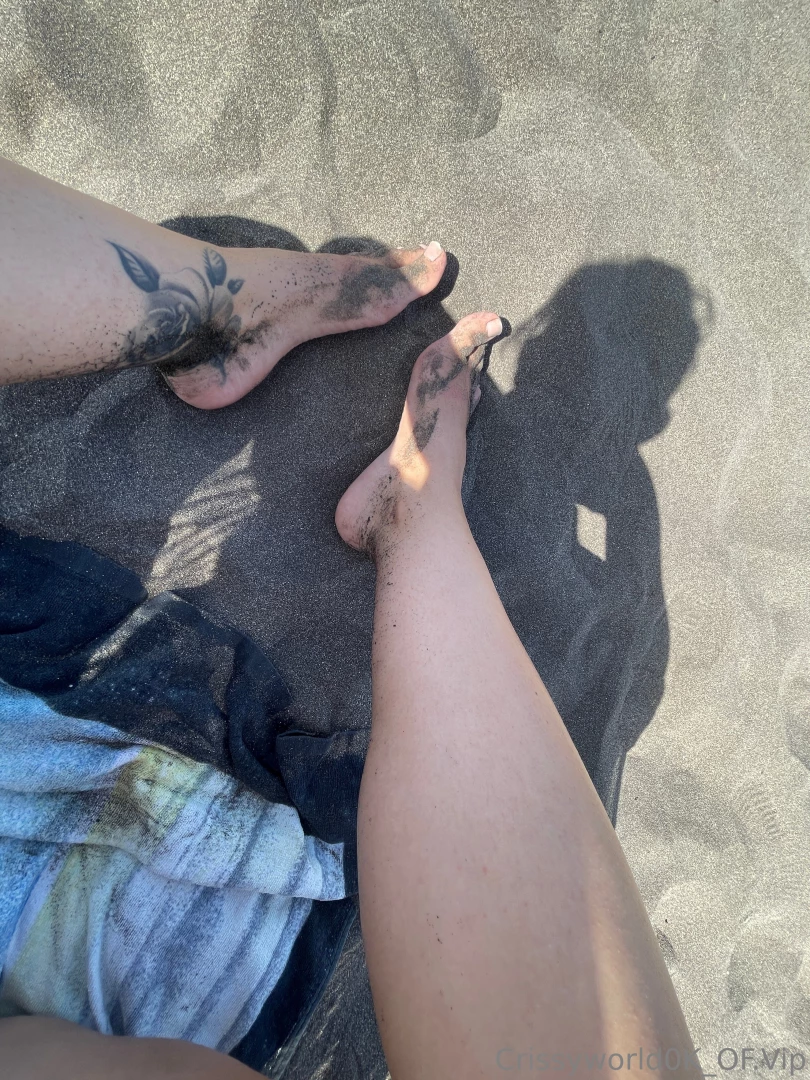 Eccomi tornata io sono sempre in vacanza come una dea merita voi come 