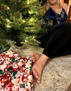 Adelinasfootfantasy part 19