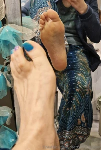 Kneel before my sweaty feet and worship them now part 1