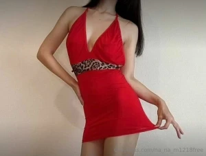 Just delivered a free video for my vip fans sexy red siren on your arm